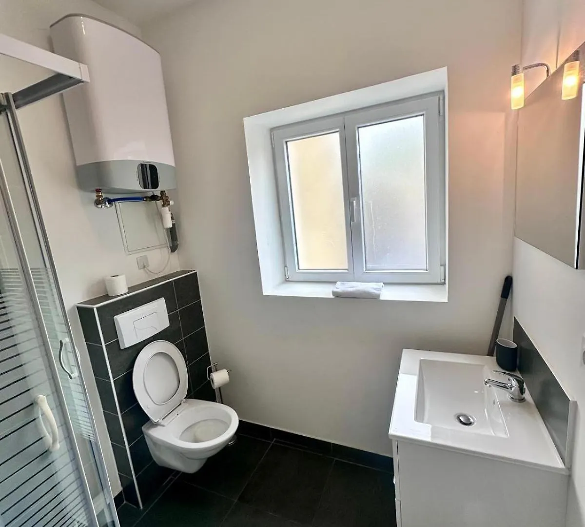 L'Alsacien - Villeurbanne - Metros A Et B Apartment