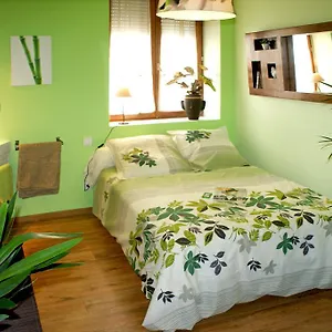 Bed & Breakfast Lyon Home's, Villeurbanne